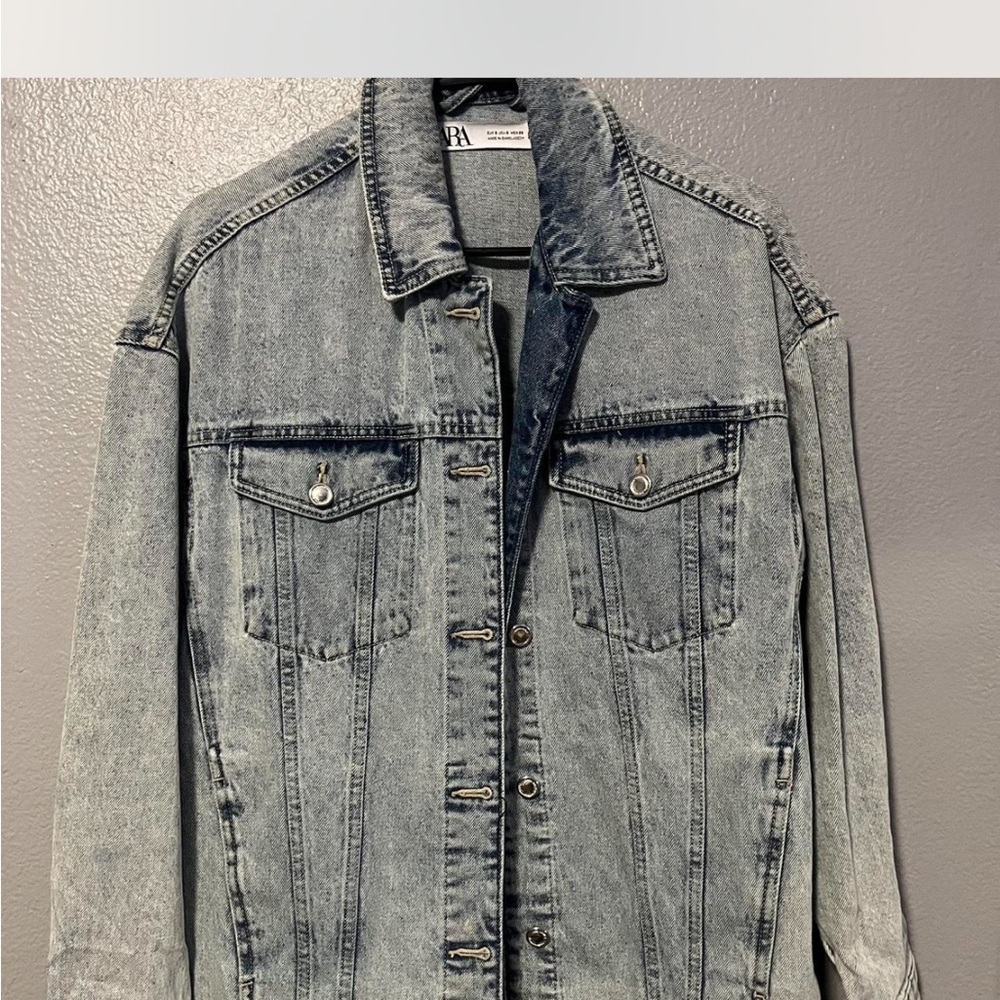 Zara Washed Denim Jacket in Gray